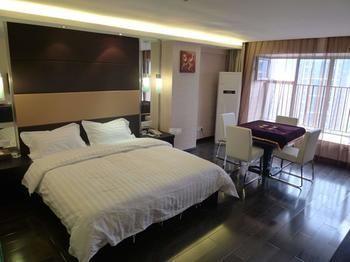Chongqing Royal Coast Hotel Экстерьер фото